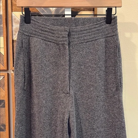 NakedCashmere Remington Cashmere Trousers in Charcoal Grey size Small